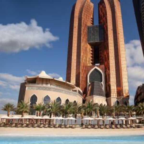 Bab Al Qasr Hotel front view