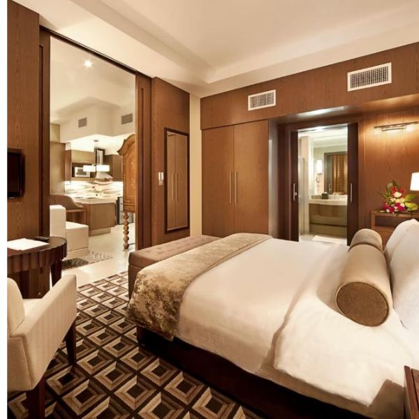 Oaks Liwa Executive Suites front view
