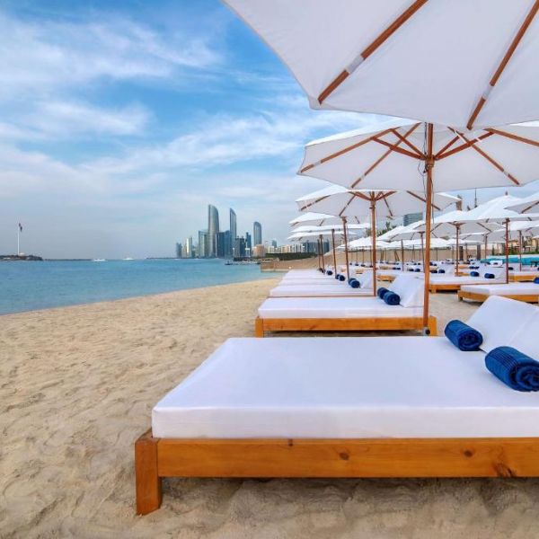 Radisson Blu Hotel & Resort, Abu Dhabi Corniche front view