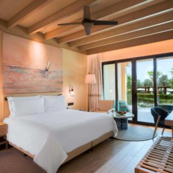 Saadiyat Rotana Resort & Villas front view