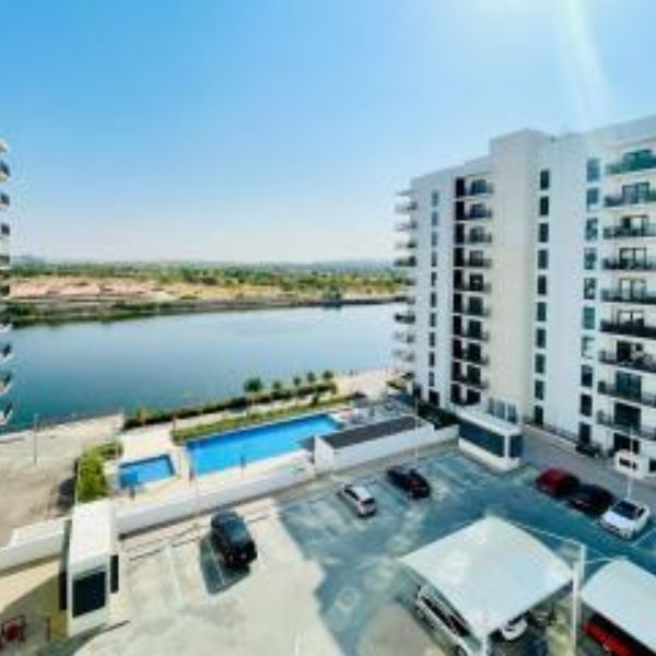 ZAPBED House - Luxury Holiday Homes in Yas Island front view