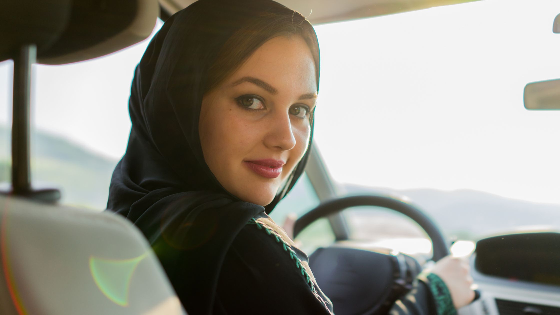 Dubai Traffic Rules: Navigating the Roads Safely