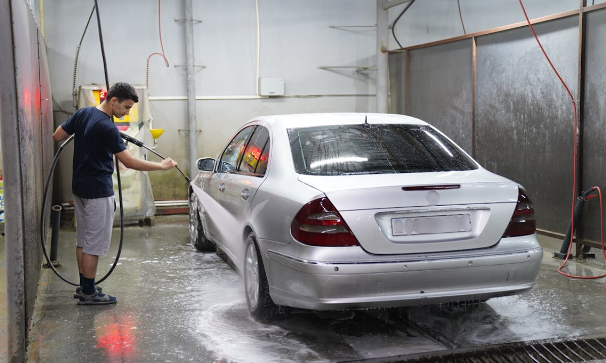 10 Best Car Wash Services in Abu Dhabi for a Spotless Shine