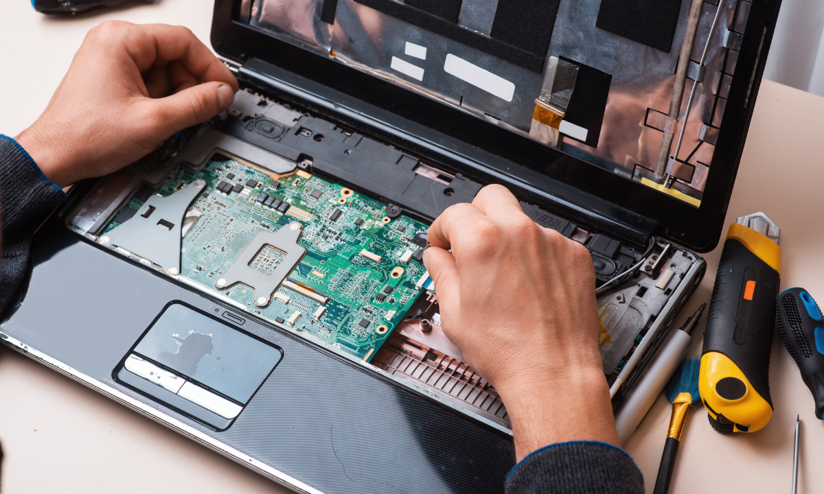 RAK laptop service