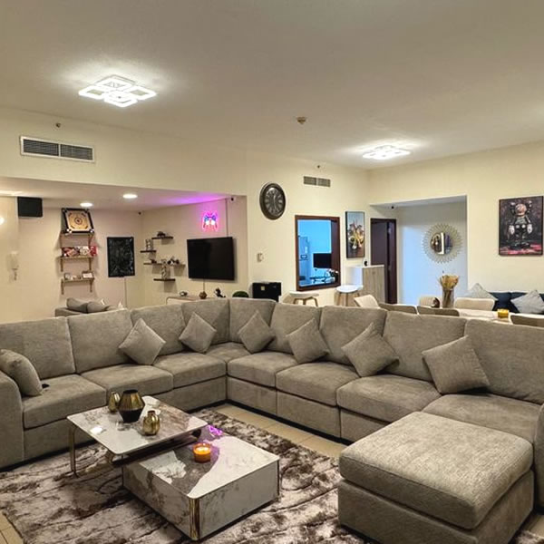 HAPPY DOM HOSTEL - JBR - DUBAI front view