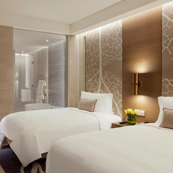 Al Bandar Rotana – Dubai Creek front view