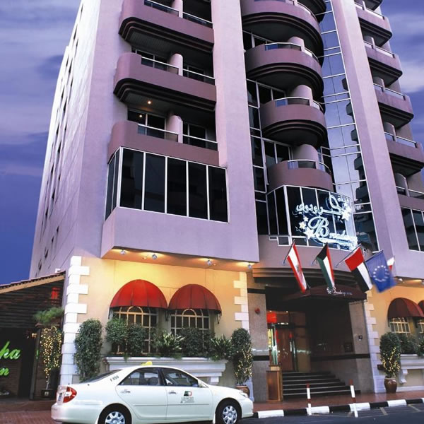 Broadway Hotel front view