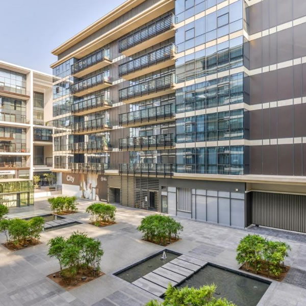 Deluxe & roomy 2 + 1 BR apt in City Walk, Dubai front view