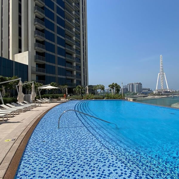 Eden's Dubai - 52/42 Emaar front view