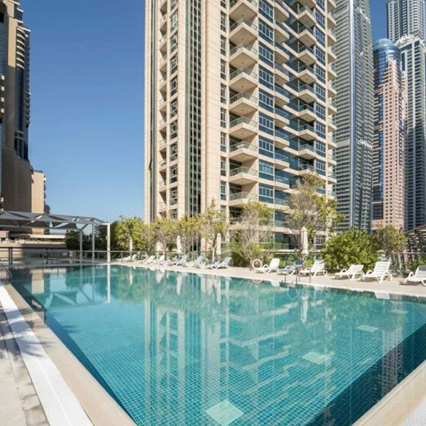 GuestReady - Right on the Waterfront front view