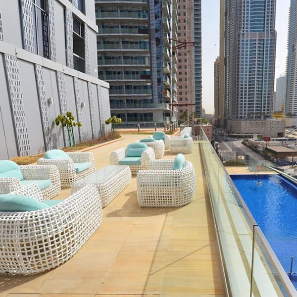 Maison Privee - Cayan front view