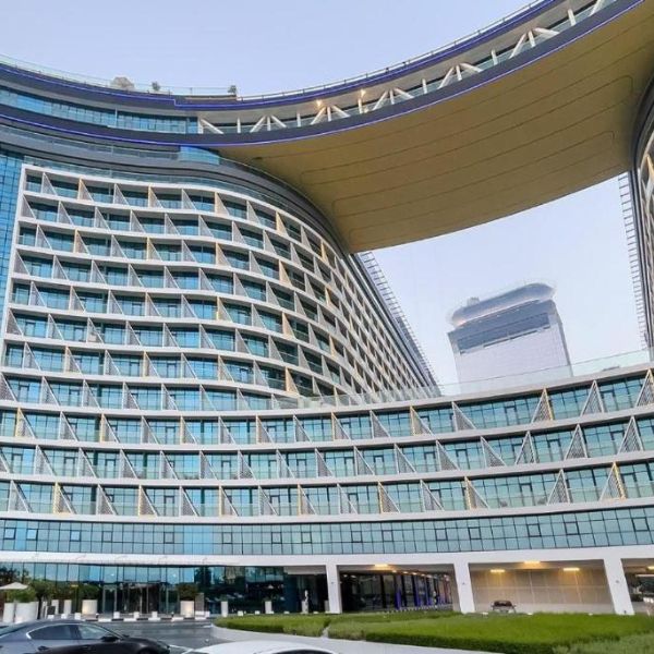 Seven Palm Residences front view