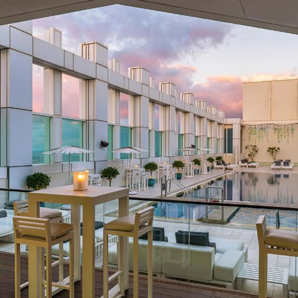 Sheraton Grand Hotel, Dubai front view