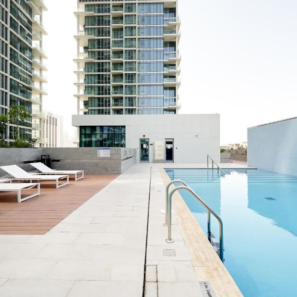 Sonder l Downtown Towers front view