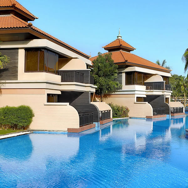 Anantara The Palm Dubai Resort front view